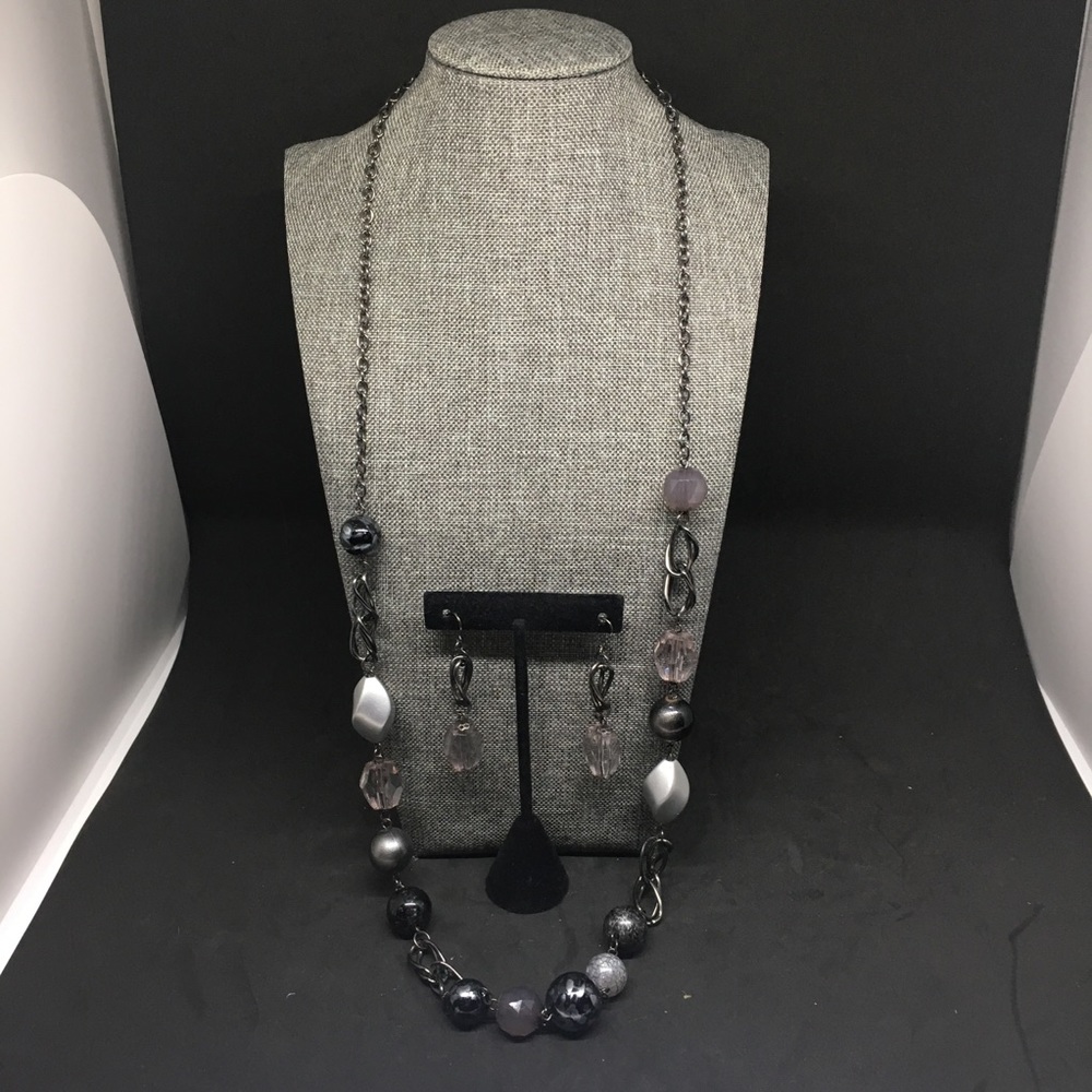 Black and gray necklace and earring set